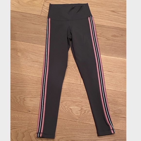 ARITZIA TNA Atmosphere Leggings (XS) - Picture 1 of 1
